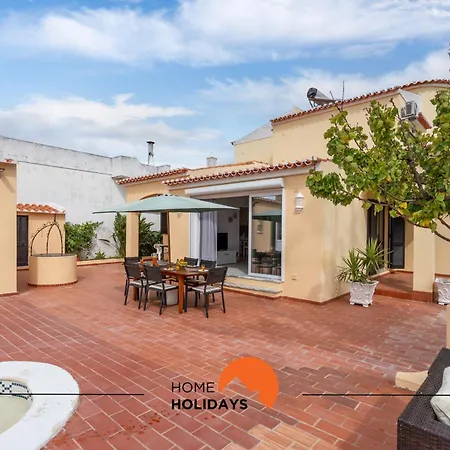#244 Spacious Villa With 4 Bedrooms And Pool Villa Lagoa (Algarve)