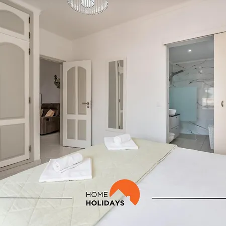 #244 Spacious Villa With 4 Bedrooms And Pool Villa