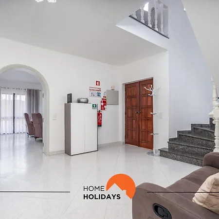 #244 Spacious Villa With 4 Bedrooms And Pool * Lagoa (Algarve)