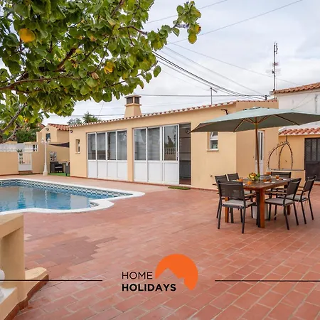 #244 Spacious Villa With 4 Bedrooms And Pool * Lagoa (Algarve)